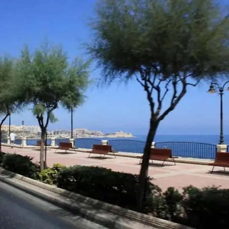 Saint Henry Apartament *